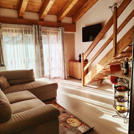 La Villa Gialla Аоста Екстериор снимка