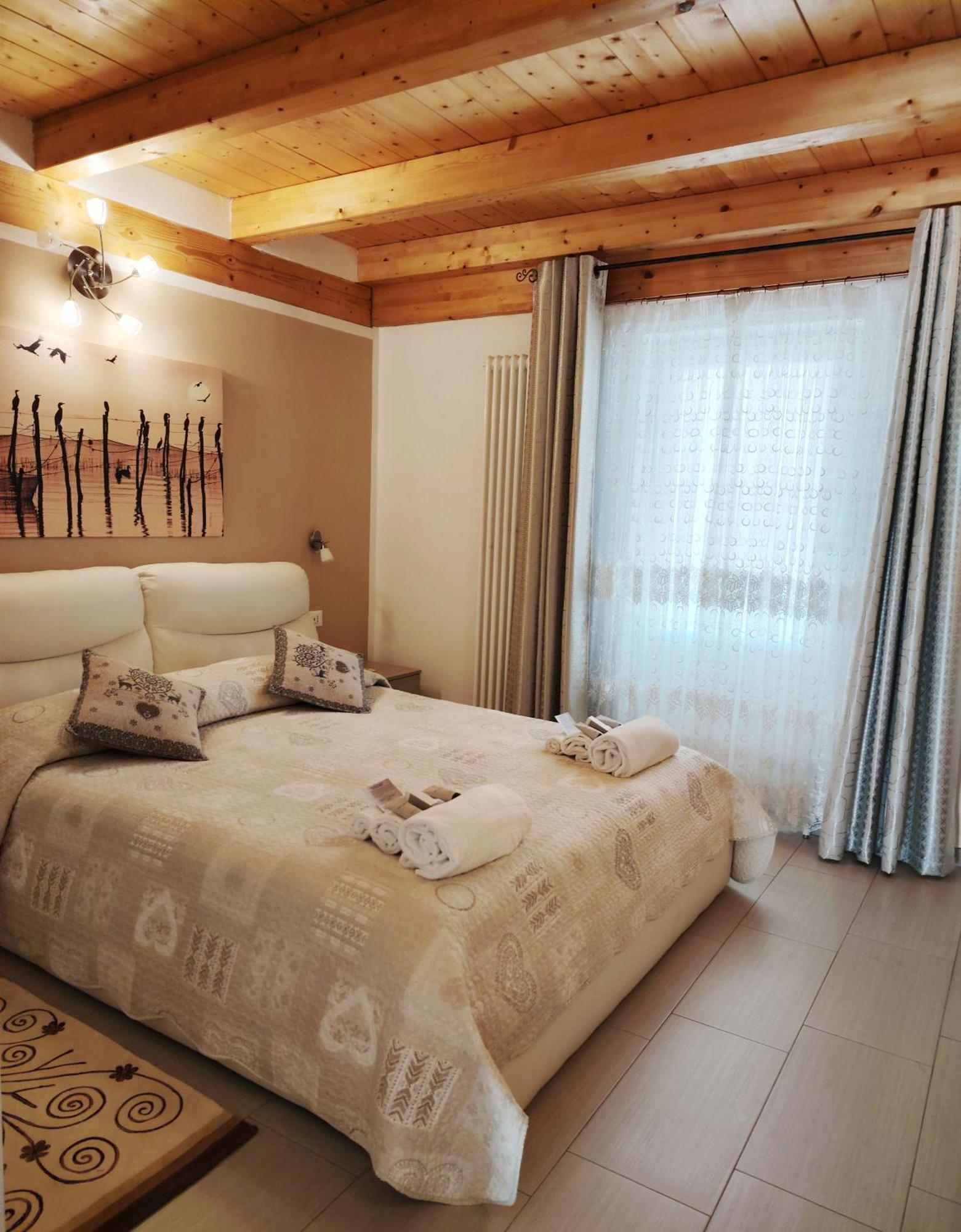 La Villa Gialla Аоста Екстериор снимка