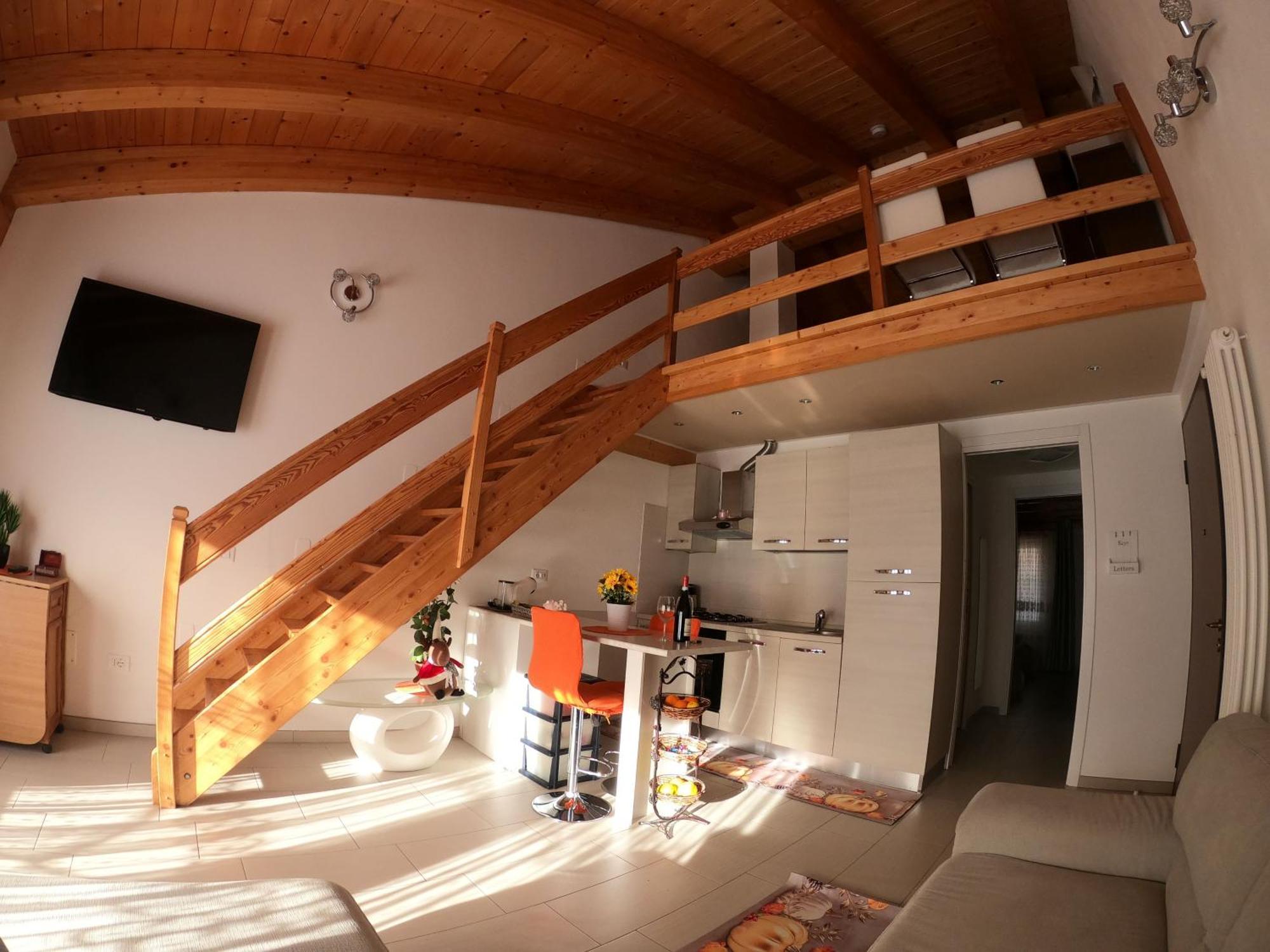 La Villa Gialla Аоста Екстериор снимка